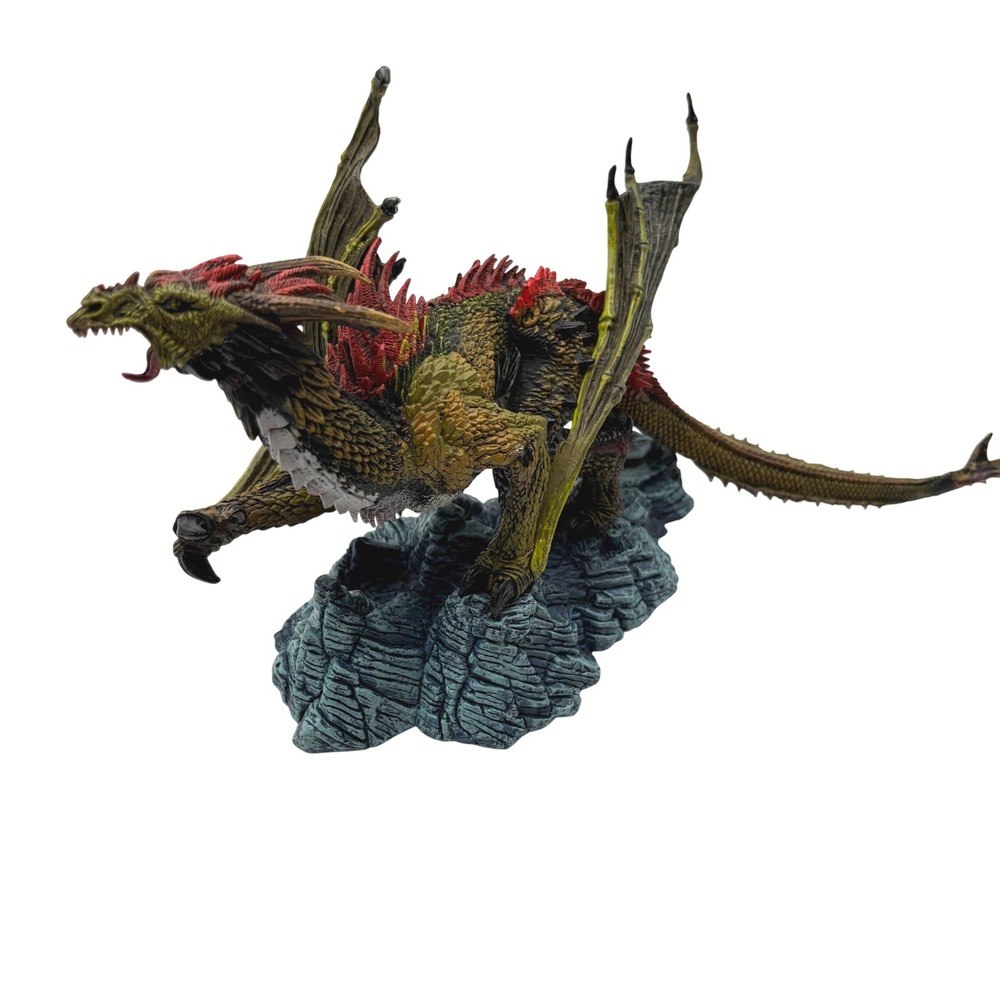 Mcfarlane Fire Dragon Series 7 Fantasy figure Green Red Mythical Beast Rock Base